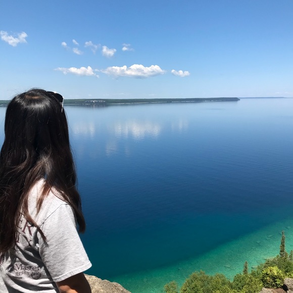 Meet your Posher, Jessica - Picture 1 of 1